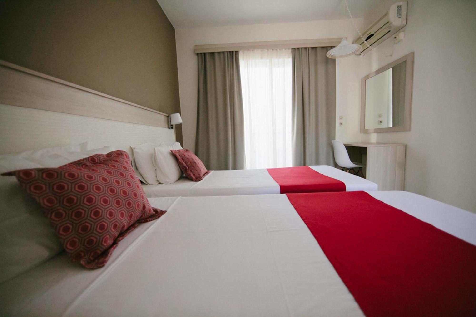 Artemis Comfort&Pleasure ฟาลิรากี ภายนอก รูปภาพ